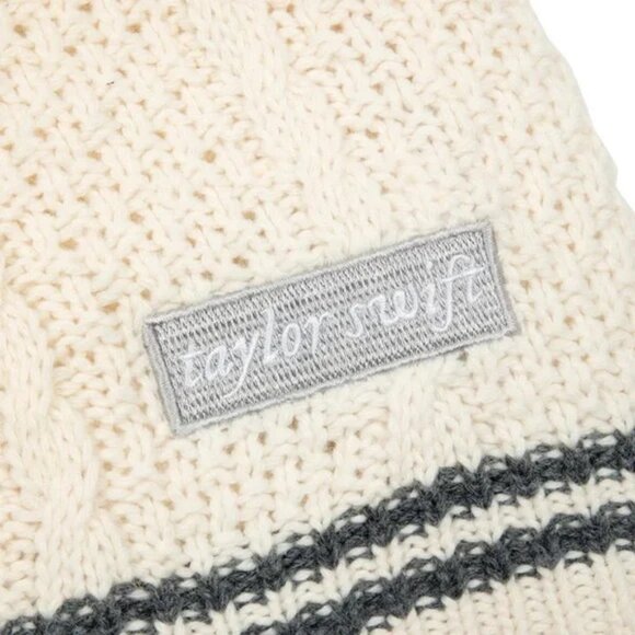 ✨ NWT TAYLOR SWIFT FOLKLORE CARDIGAN - Picture 6 of 8